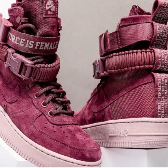 Nike SF AF1 The Force is Female - Picture 3 of 4